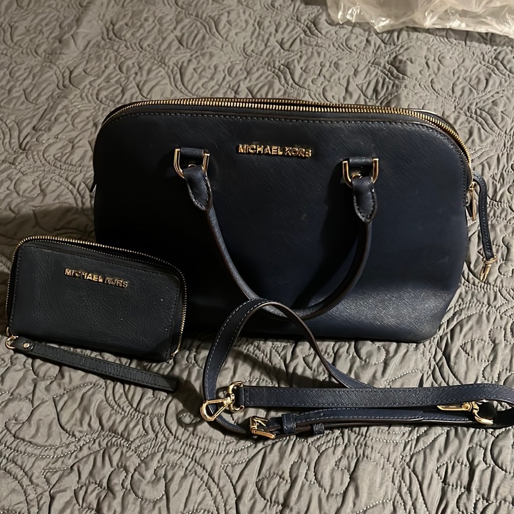 Navy Blue Michael Kors Purse with wallet